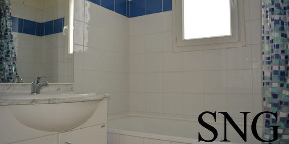 T3 AVEC PARKING - Photo 3