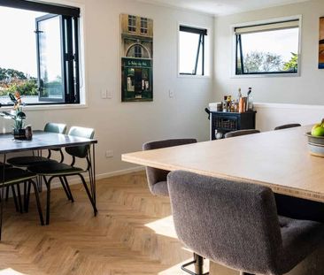 Modern 4BR Te Atatu Gem - AC & Garden! - Photo 3