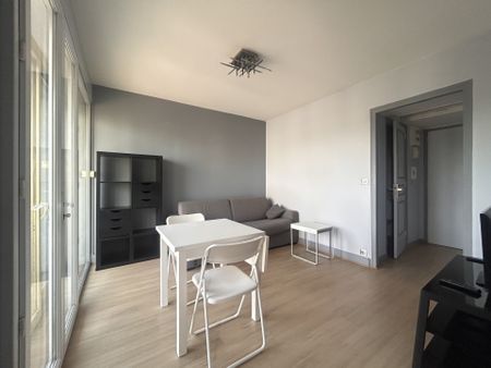 Location Appartement 1 pièce 24m² ST MAUR DES FOSSES 94100 - Photo 2