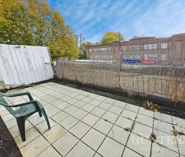 2 bedroom maisonette to rent - Photo 4