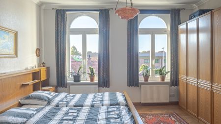 Saniertes, denkmalgeschütztes Wohnhaus mit Garten, Nebengebäuden u. Garage im Herzen von Wiefelstede - Photo 4