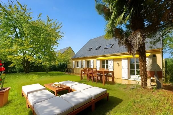 Location Maison 7 pièces 166m² - Photo 1