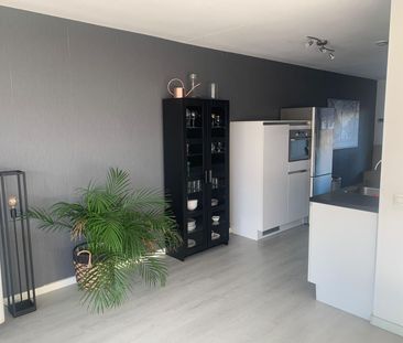 Te huur: Appartement Ottho Heldringstraat in Amsterdam - Photo 1