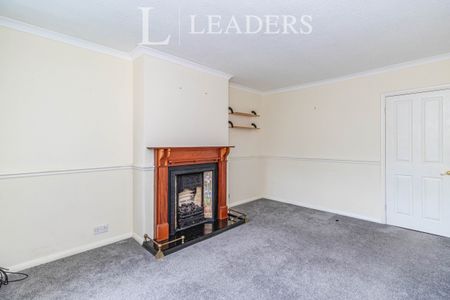 2 bedroom apartment to rent Roymount Court, Lovelace Road, Surbiton, KT6 - Photo 2