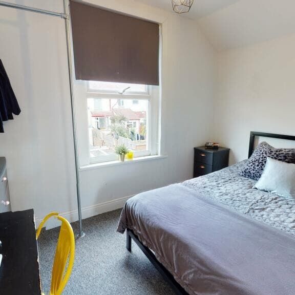 Elmgrove Road, Fishponds - Photo 1