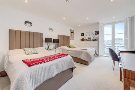 4 bedroom flat to rent - Photo 5