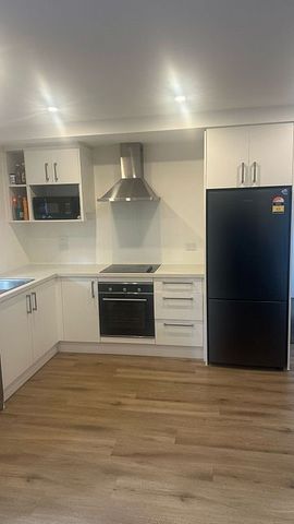 Spacious 3-Bedroom Townhouse in Mt Roskill - Photo 4