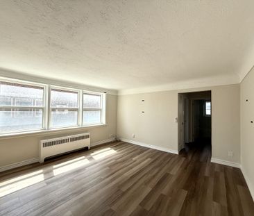 For Lease - 10 Crosthwaite Avenue Unit# 1, Hamilton, Ontario - Photo 2