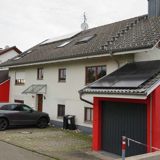 Gemütlich wohnen auf 71 m² mit 3 Zimmern, Balkon u. Stellplatz in Schopfheim-Wiechs - Photo 1