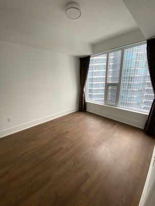 For Lease - 10 York Street Unit# 3009, Toronto, Ontario - Photo 1