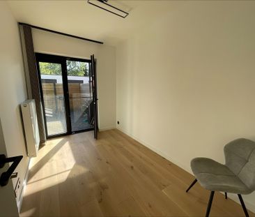 Instapklaar gelijkvloers appartement met 2 slaapkamers en ruim terr... - Photo 6
