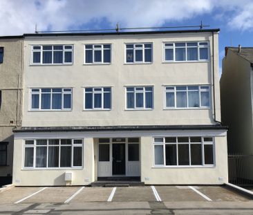 Park Road, Flat 6 - Photo 2