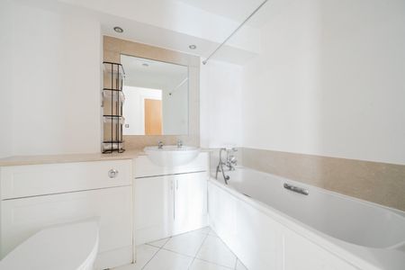 Seven Kings Way, Kingston Upon Thames, Surrey, KT2 - Photo 5