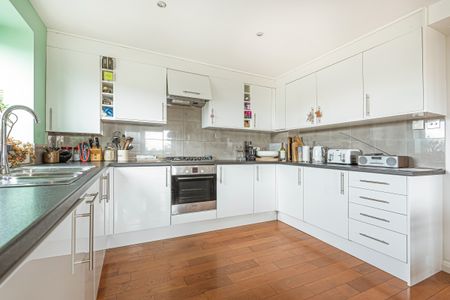 Austin Road, Battersea, London, SW11 - Photo 4