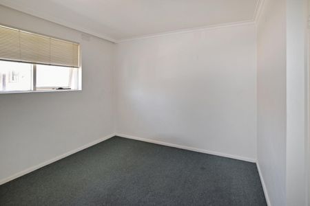 11/30 Ross Street, Northcote VIC 3070 - Photo 2
