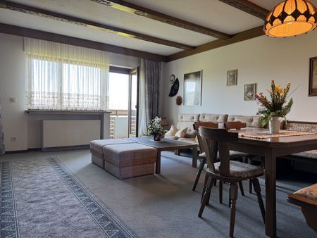 Rustikale 3-Zimmerwohnung in ruhiger Berglage in Zwischenwasser - Photo 3