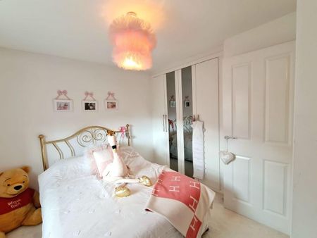4 bedroom detached house to rent - Photo 5