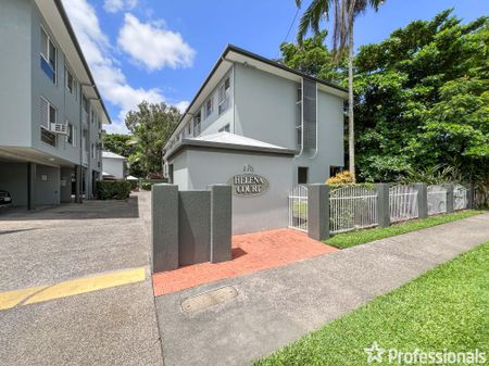 9/176 Hoare Street, Manoora QLD 4870 - Photo 2