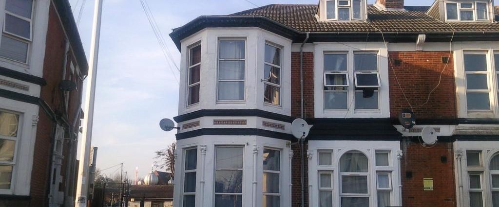 1 bedroom ground floor flat to rent - Photo 1