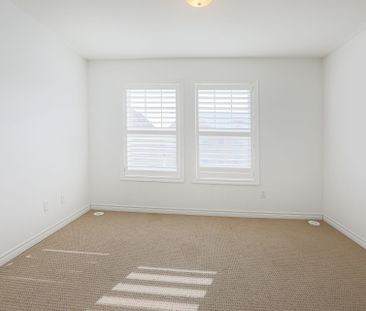 For Lease - 60 Cathedral High Heights, Markham, Ontario - Photo 3