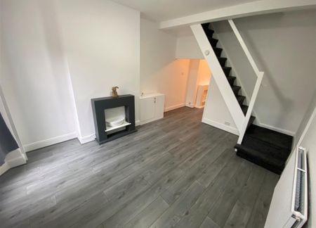 2 bedroom house - terraced to rent - Photo 3