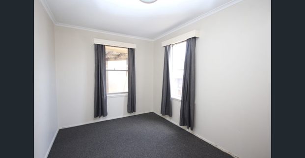 Updated 3 bedroom home. - Photo 1