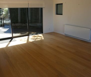 Modern Family Home With Harbour Views - Photo 1