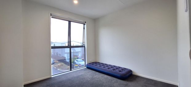 3-Bedroom Family Townhouse Flat Bush - Photo 1