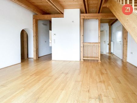 Großzügige 4- Zimmer-Wohnung mit Balkon in URFAHR - unbefristetes Mietverhältnis - Photo 5