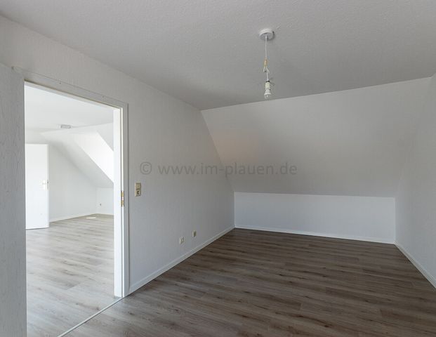 2 Zimmerwohnung in Auerbach zur Miete - Nicolaipassage - Dachgeschoss Bad mit Wanne- EBK vorhanden - Photo 1