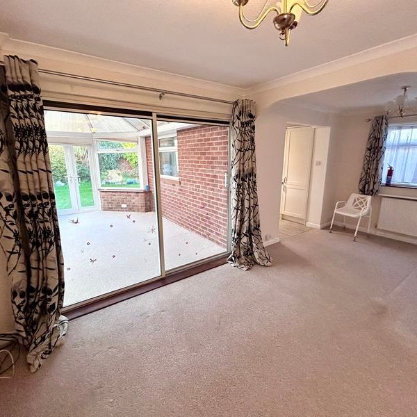 Charles Road, Cowes - Photo 1