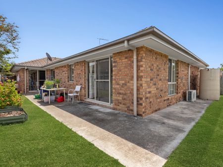 1 Sophie St, Raceview QLD 4305 - House For Rent | Domain - Photo 5