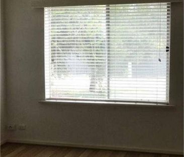 Ground Level, TWO Bedroom, Open Plan Large Living/Dining area, Grea... - Photo 1