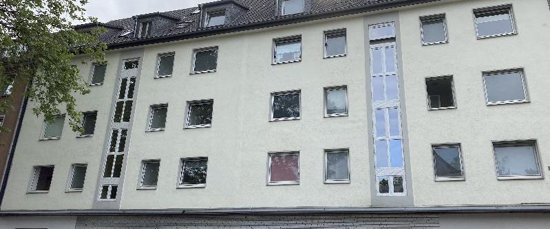 Vollmodernisierte 2-R-DG-Wohnung - zentral gelegen - Foto 1