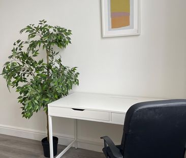 1 Bed Flat, Power House, W3 - Photo 5