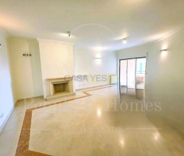 Apartment T1 in Carcavelos e Parede, Cascais - Photo 1