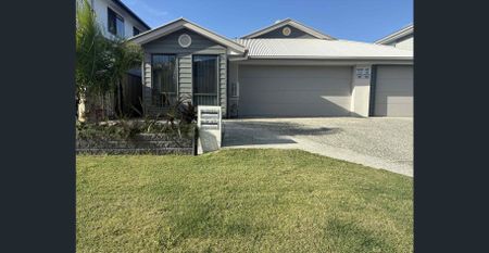 Convenient Pimpama Location – 3-Bedroom Home with Double Garage - Photo 5