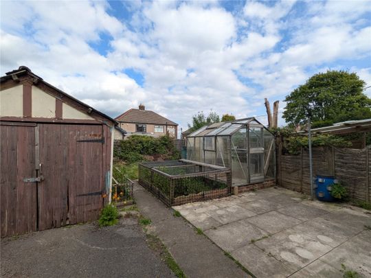 Farfield Grove, Bradford, West Yorkshire, BD6 - Photo 1