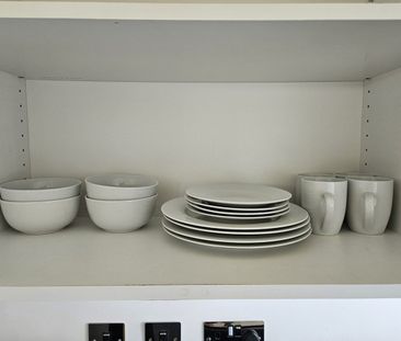 1 Bed Flat, Demesne Road, SM6 - Photo 4