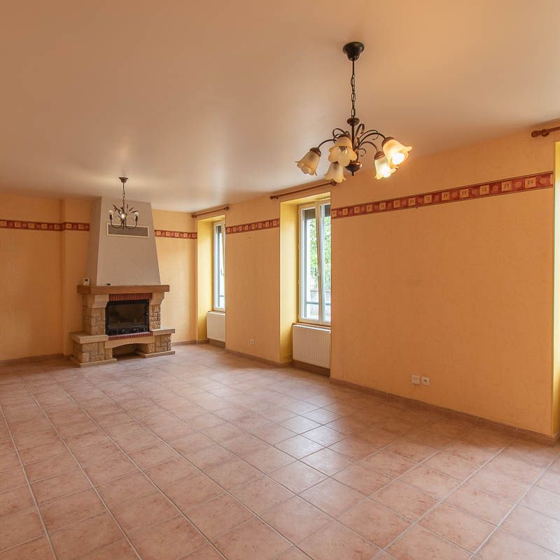 Location Maison 4 pièces 86m² VIERZON 18100 - Photo 1