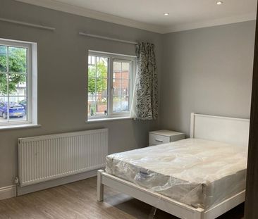 7 Bed Detached House, Foscote Road, NW4 - Photo 6