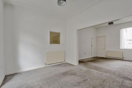 2 bedroom end of terrace house to rent - Photo 4