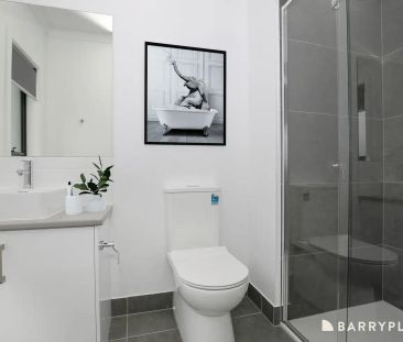 “Modern Two-Bedroom Townhouse in a Prime Berwick Location” - Photo 2