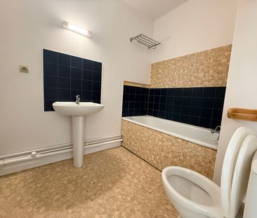 Location Appartement 1 pièce 32m² - Photo 3