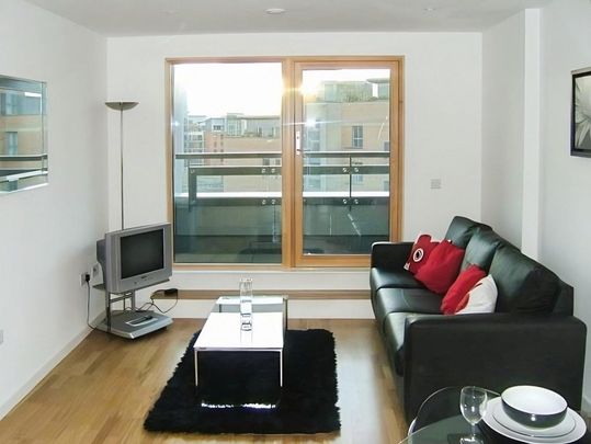 1 bedroom flat to rent - Photo 1
