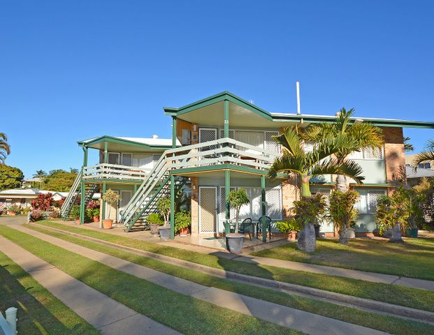 2/359 Esplanade, QLD 4655, Scarness - Photo 1