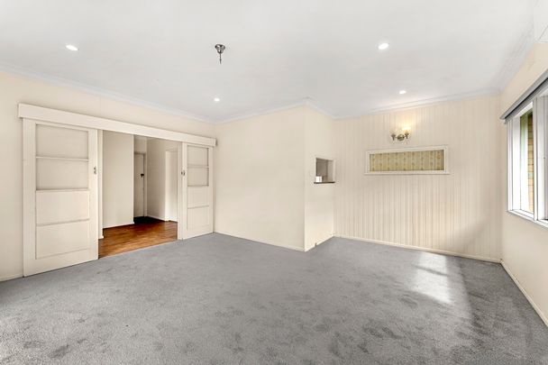 Your Tranquil Family Home that is Minutes Away from Everything! - Photo 1