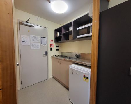 Stylish Studio Apartment for Rent – 315/12 Martin Square, Wellington - Photo 4