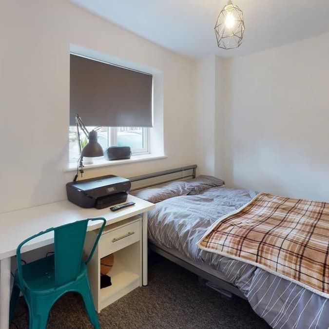 Fishponds Road, Fishponds - Photo 1