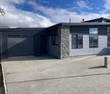 Modern Home in Prime Wanaka Location - Photo 2